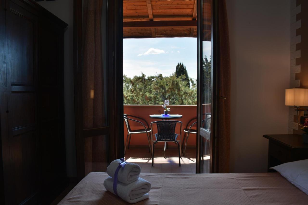 Hotel Villa Paradiso Riparbella Exterior photo
